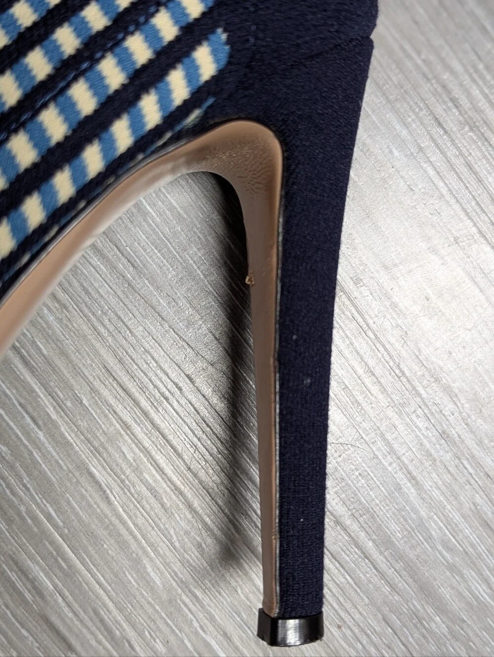 Gianvito Rossi Shoes Size 38.5 Peep Toe Ankle Boot Stretch Knit